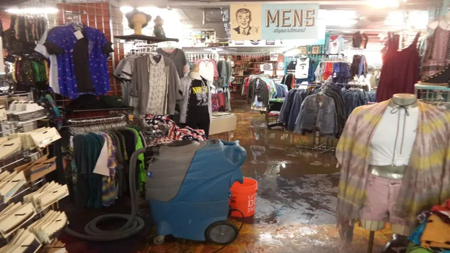 Commercial Water Damage & How Business Owners In Plymouth, MN Can Minimize Downtime