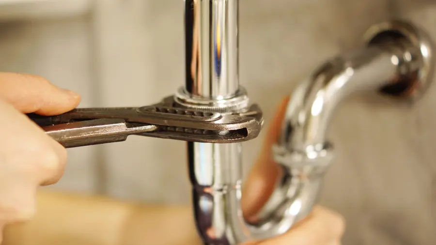 A Step-by-Step Guide to Fixing a Leaky Bathtub Faucet
